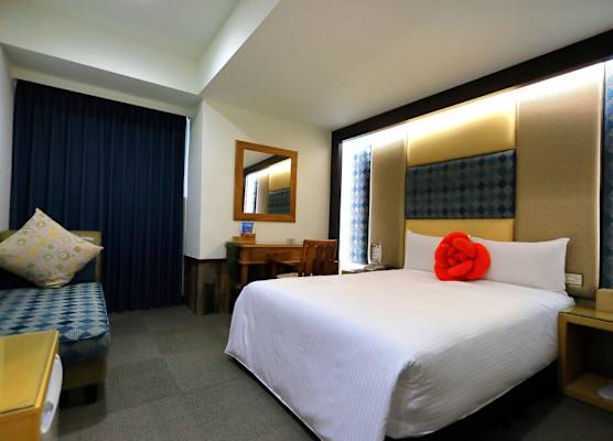 Han She Hotel 1