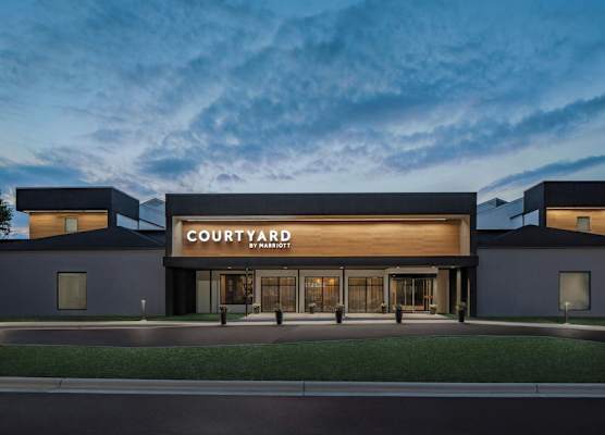 Courtyard by Marriott Greensboro 1