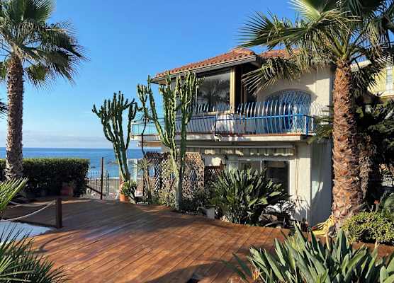 VILLA RITA SEA FROT VIEW 1