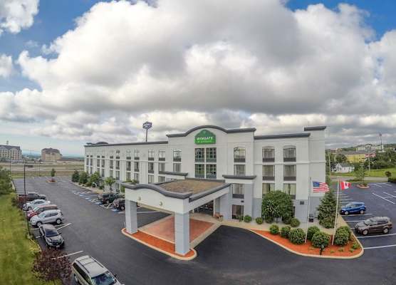 Wingate by Wyndham Erie 1