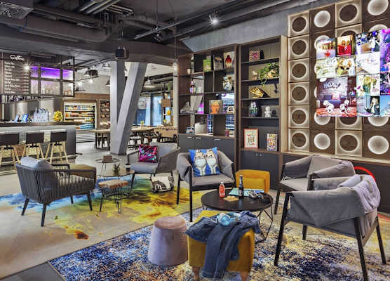 Moxy Lausanne City 1