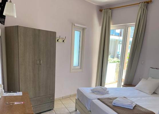 Girogiali beach hotel - Adults only 1