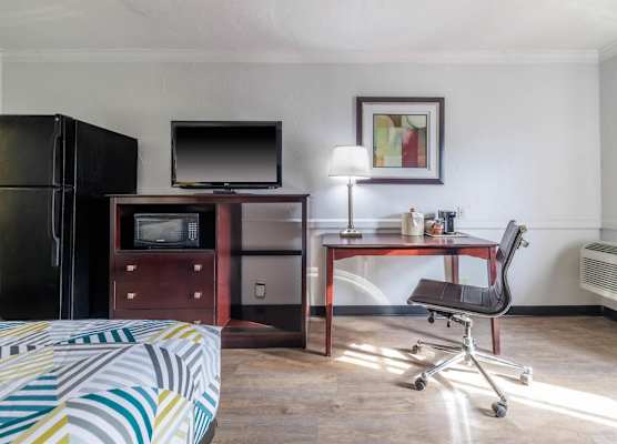 Studio 6 Suites - Dallas, TX - Downtown 1