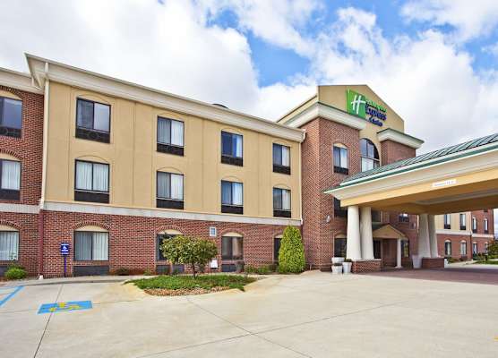 Holiday Inn Express & Suites GOSHEN by IHG 1
