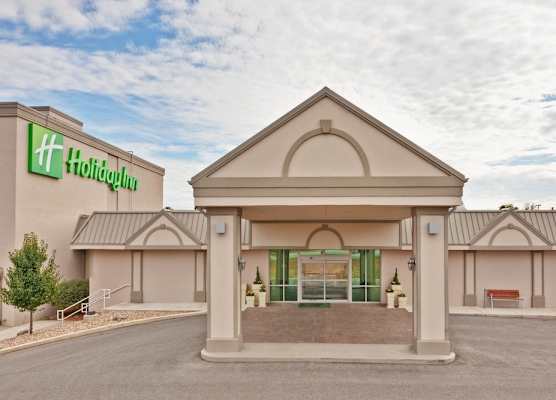 Holiday Inn BLOOMINGTON-UNIVERSITY AREA by IHG 1