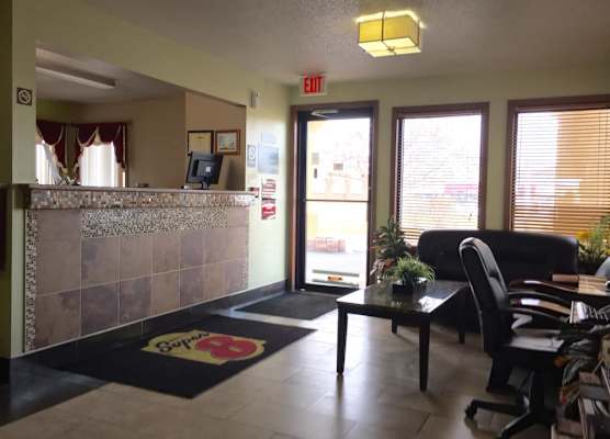 Super 8 by Wyndham Muncie/Ball St. College Area 1