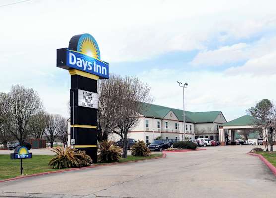 Days Inn by Wyndham Denham Springs-Baton Rouge East 1