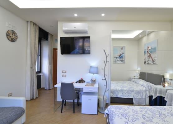 Caserta Deluxe 1