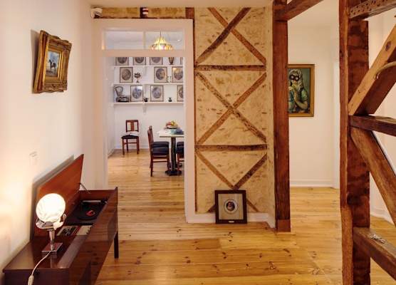 Lisbon Calling Rooms & Studio 1