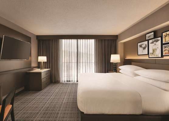 Embassy Suites by Hilton Richmond 1