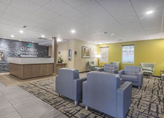 Quality Inn & Suites Windsor - Downtown 1