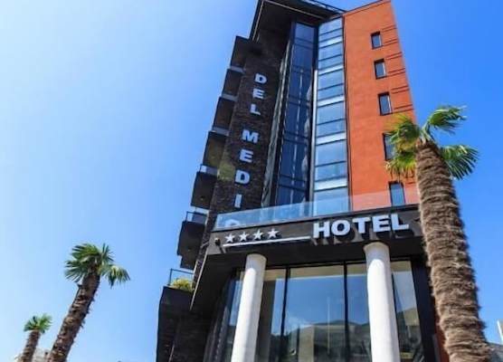 Hotel Del Medio 1