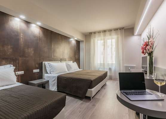 Astoria Deluxe rooms 1