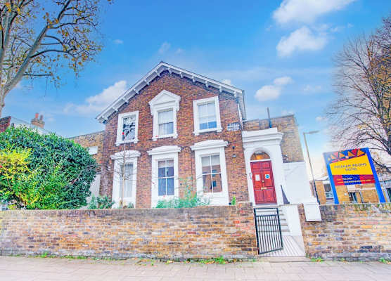 Peckham Rooms Hotel by Belvilla London 1
