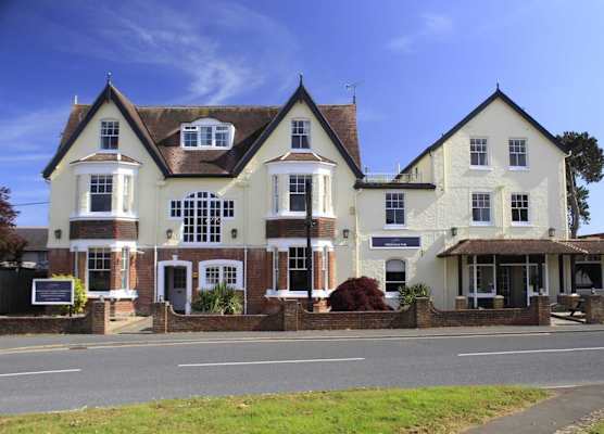 The Birdham Hotel & Restaurant 1
