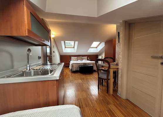 Aurelia Garden Gold B&B 1