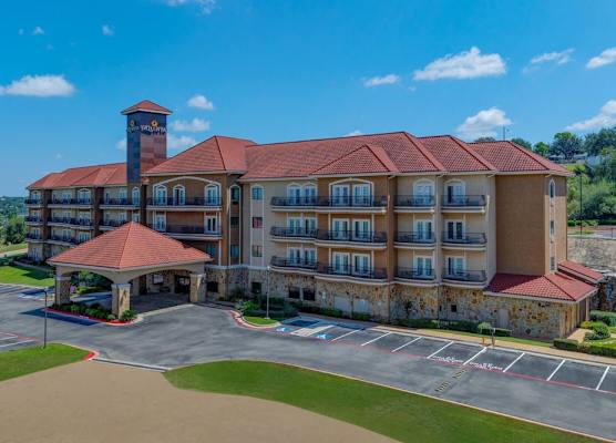 La Quinta by Wyndham Marble Falls 1