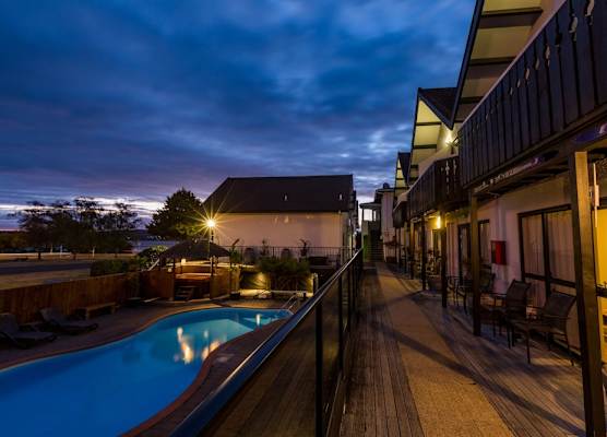 Le Chalet Suisse Motel Taupo 1