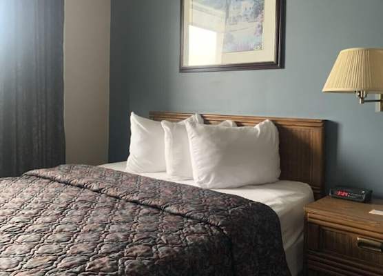 Bancroft Inn & Suites 1