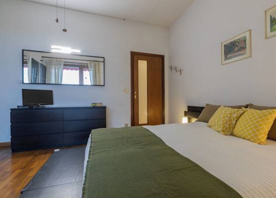 Adriano Apartment by Wonderful Italy 1