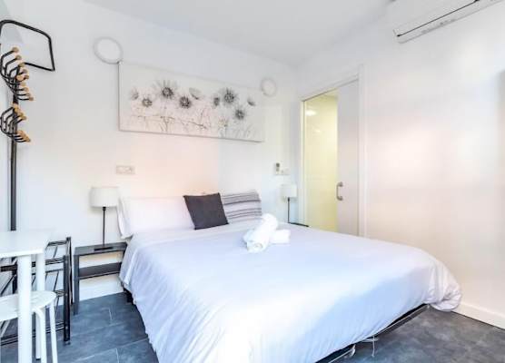 AYZ Ulises - Auto check-in property 1