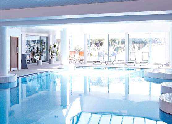 Novotel Cardiff Centre 1