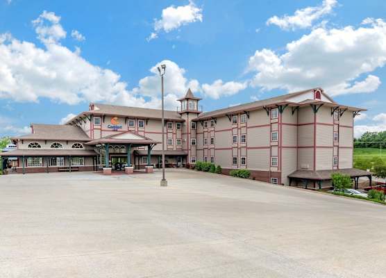 Comfort Inn Warrensburg Station 1