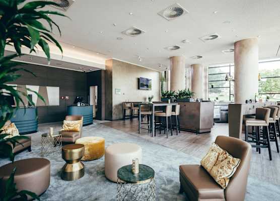 Radisson Blu Hotel, Bonn (T) 1