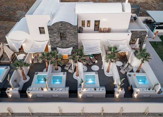 Aja Retreat Luxury Suites 1