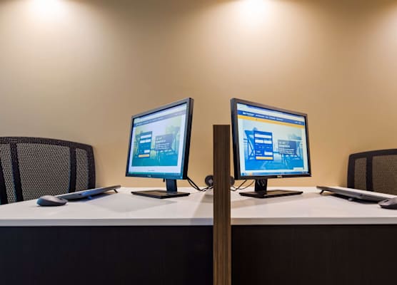 Best Western Plus Ottawa Kanata Hotel & Conference 1