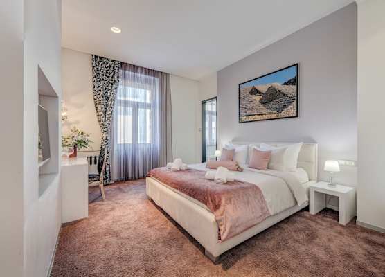 Starlight Luxury Rooms 1