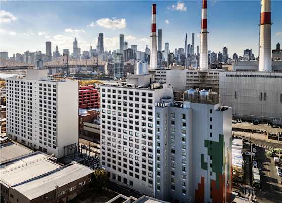 DoubleTree by Hilton Long Island City, NY 1