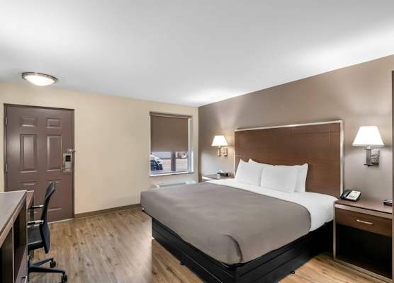 Quality Inn Waterbury East 1