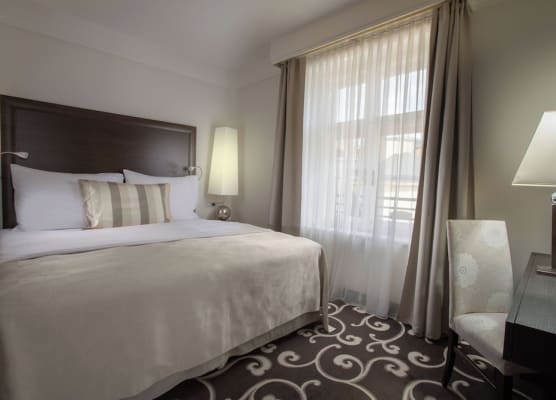 Grand Hotel Bohemia 1