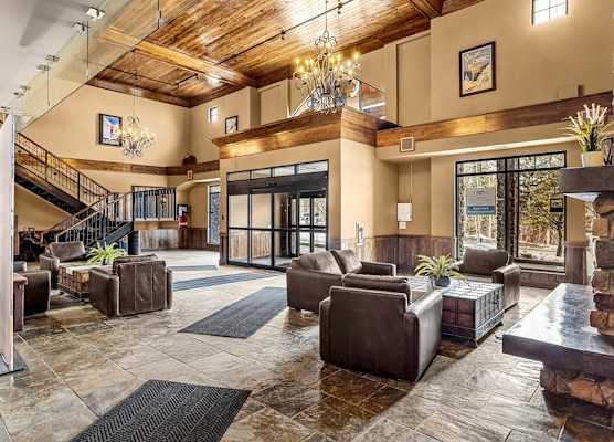 Glacier & Mountaineer Lodge 1