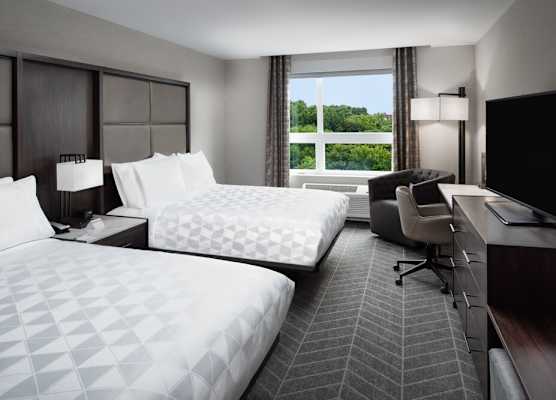 Holiday Inn BOSTON LOGAN AIRPORT - CHELSEA by IHG 1