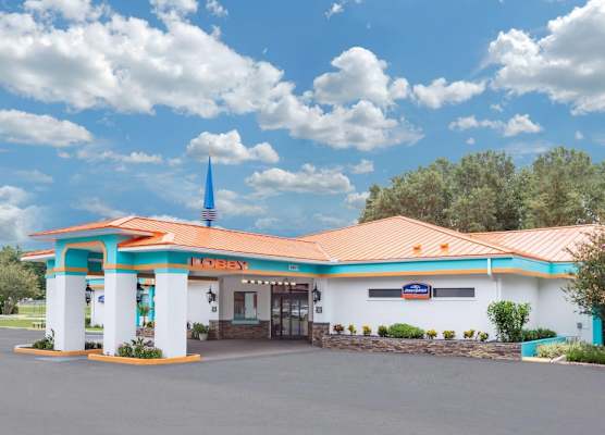 Howard Johnson by Wyndham Ocala FL I-75 1
