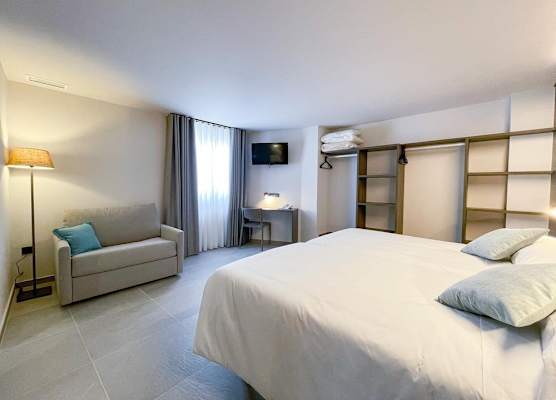 Hotel Quatre Llunes 1