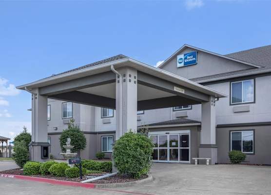 Best Western Limestone Inn and Suites 1