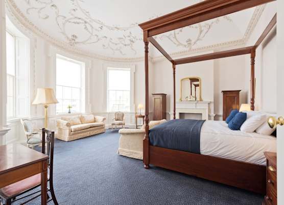 Henrietta Suites City Centre 1