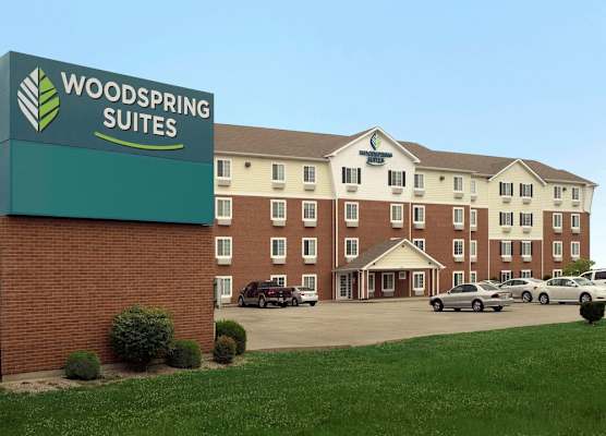 WoodSpring Suites Louisville Clarksville 1
