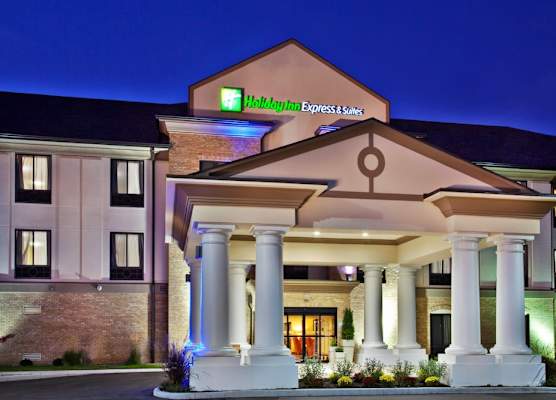 Holiday Inn Express & Suites CRAWFORDSVILLE by IHG 1