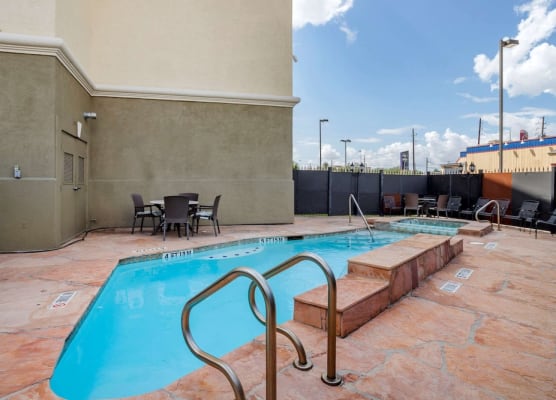 Comfort Suites Houston near Medical Center- NRG Stadium 1