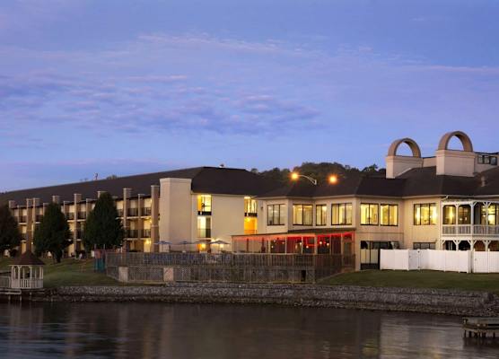 Wyndham Garden Lake Guntersville 1