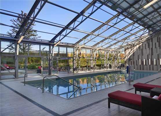 Hilton Toronto Airport Hotel & Suites 1