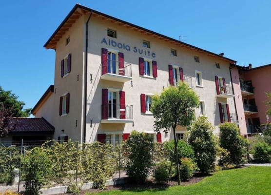 Albola Suite Holiday Apartments 1