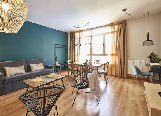 Barcelona Sants Station Apartments 1