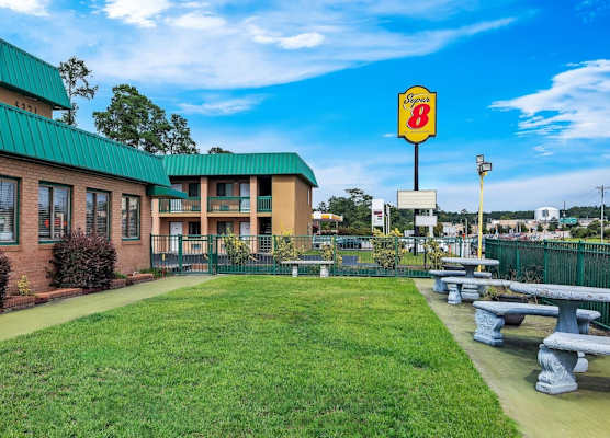 Super 8 by Wyndham Columbia/Ft. Jackson SC 1