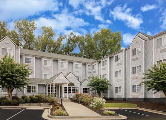 Microtel Inn & Suites by Wyndham Atlanta Buckhead Area 1