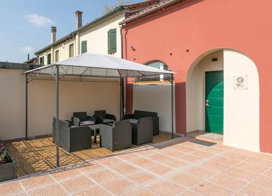 Red Lion Guest House 1